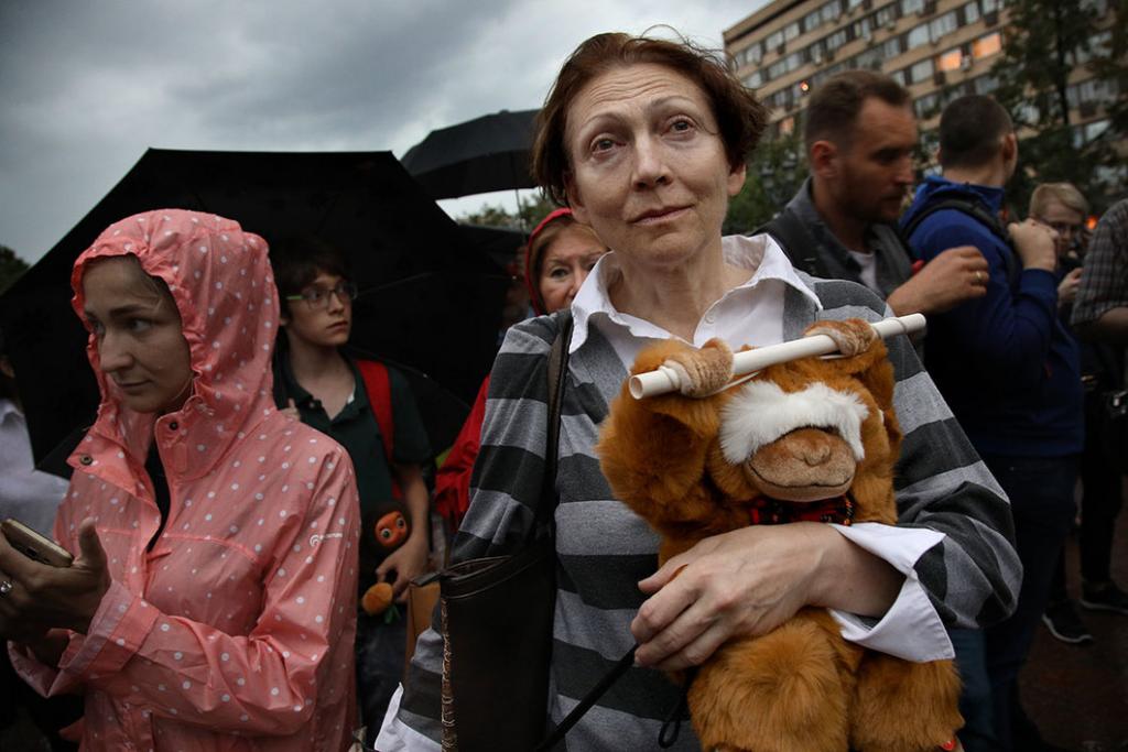 сентиментальный марш матерей в москве
